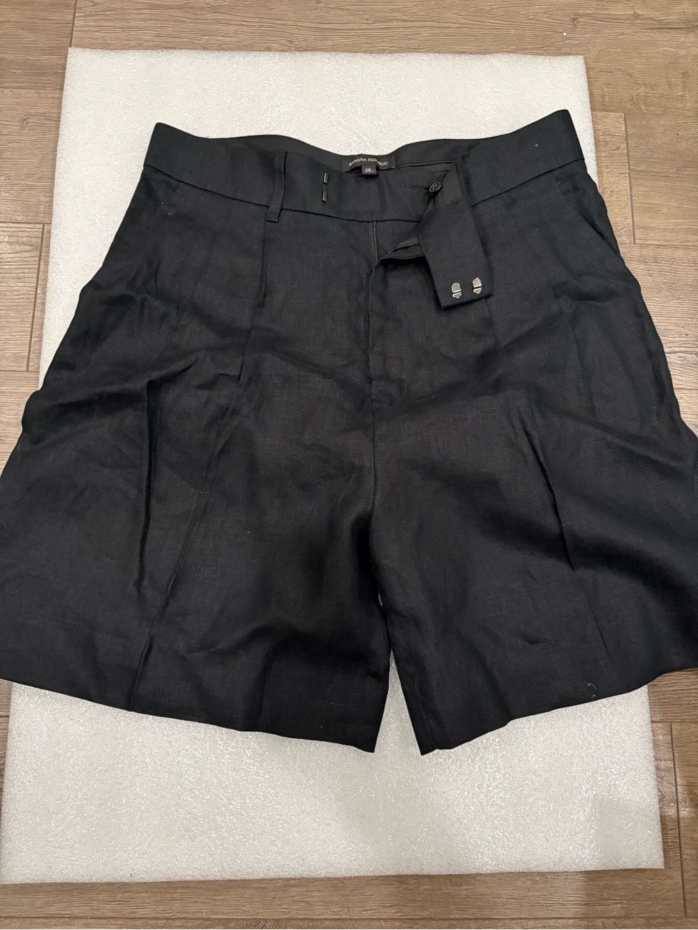 Banana Republic Black Flat-Front Linen Dress Shorts